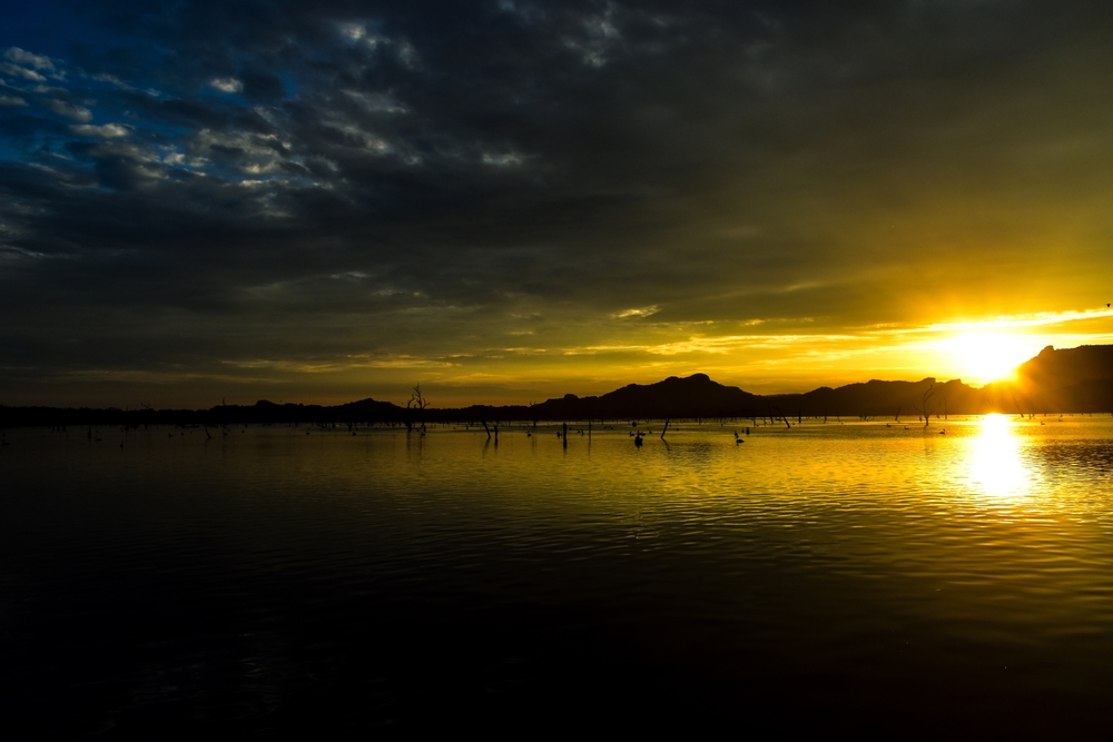 Sunrise,Over,The,Lake.,Reflection,Of,Sun.,Orange.,Yellow.,Natural